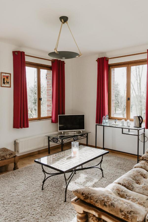 Hotel Les Charmilles De Mormal Landrecies Екстериор снимка