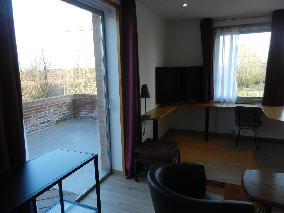 Hotel Les Charmilles De Mormal Landrecies Екстериор снимка