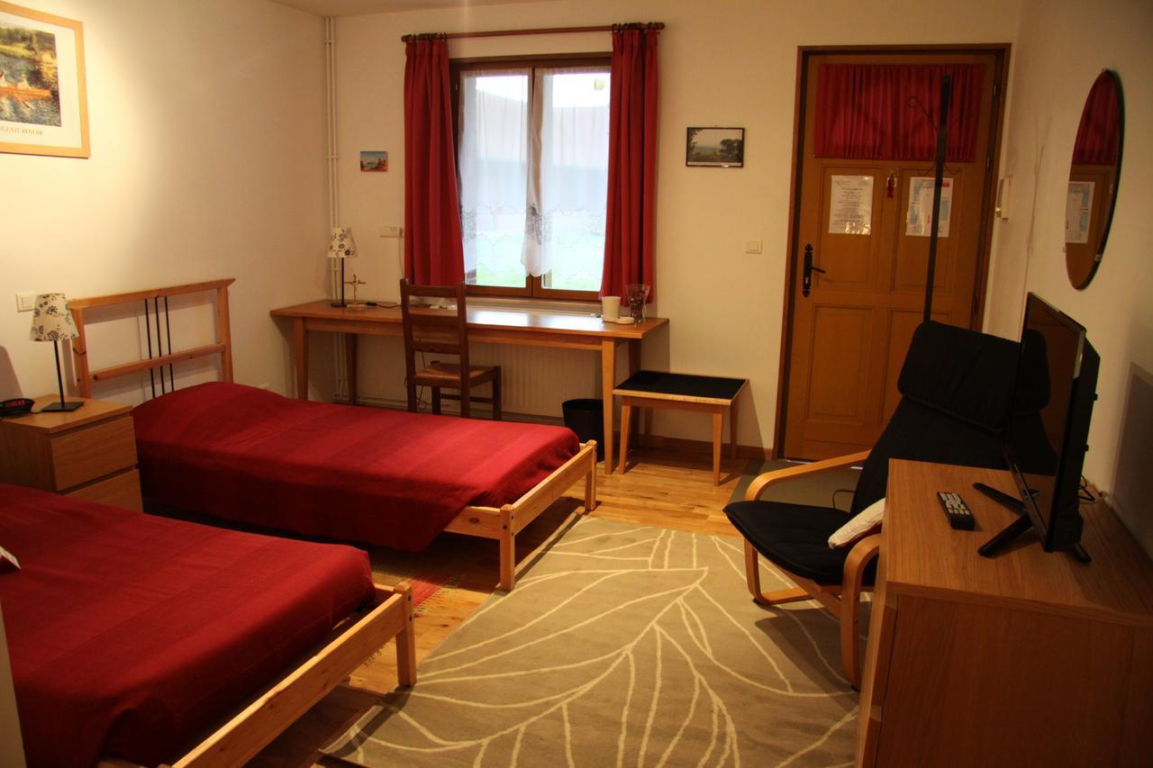 Hotel Les Charmilles De Mormal Landrecies Стая снимка