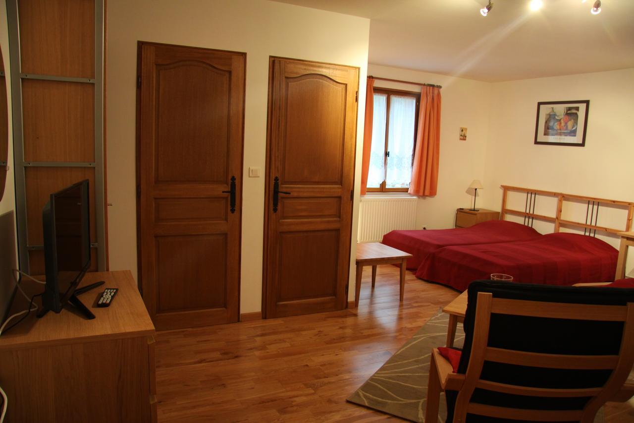Hotel Les Charmilles De Mormal Landrecies Стая снимка